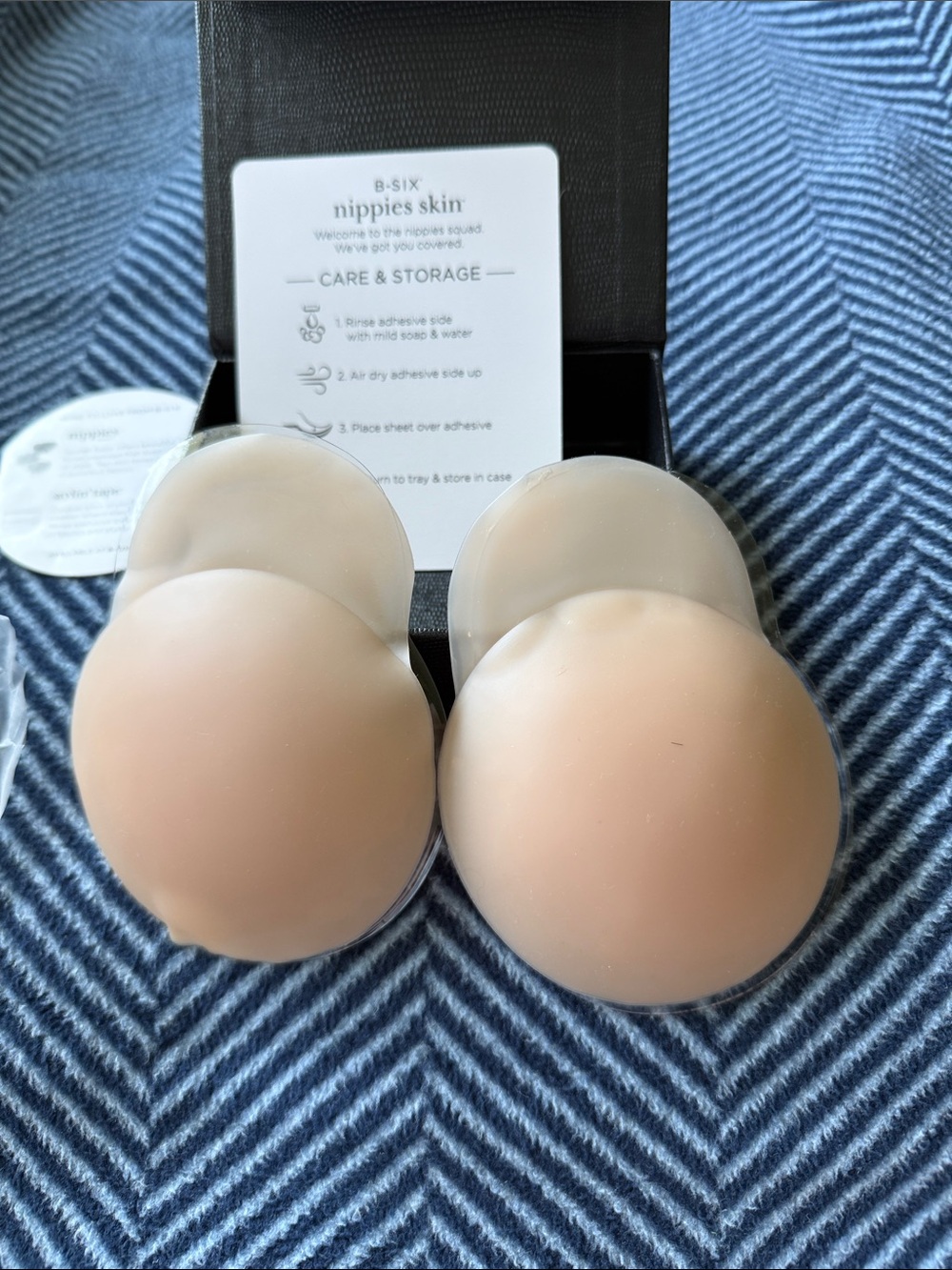 Nippies Skin Lift Adhesive Lifting Nipple Covers - caramel A-C cup - Picture 8 of 8